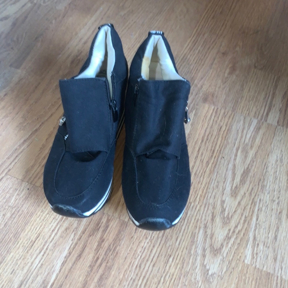 They are black high shoes they was use a couple times but not for a long time
